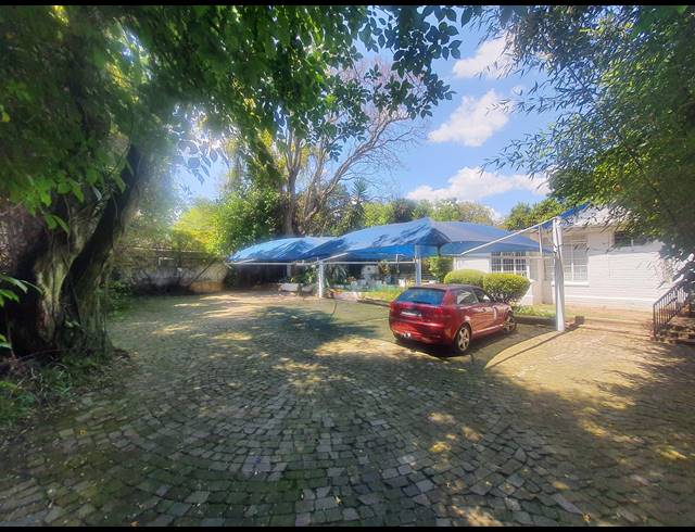 210M² BUSINESS TO LET IN NORWOOD